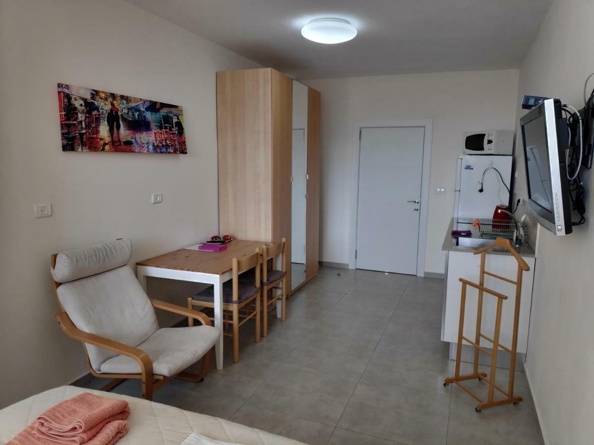 Herzliya Center Apartments Exterior photo
