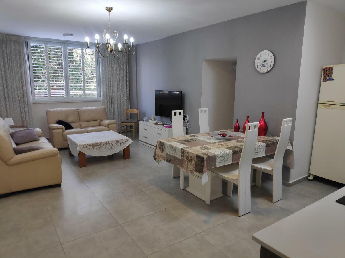 Herzliya Center Apartments Exterior photo